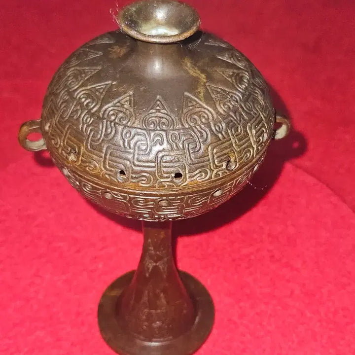 [BUNJANG] Antique Bronze Pedestal Censer with Pierced Lid and Traditional Patterns / 고풍스러운 엔틱 적동 고배형 향로 (전통 문양 투각 / 다도.서재 소품)
