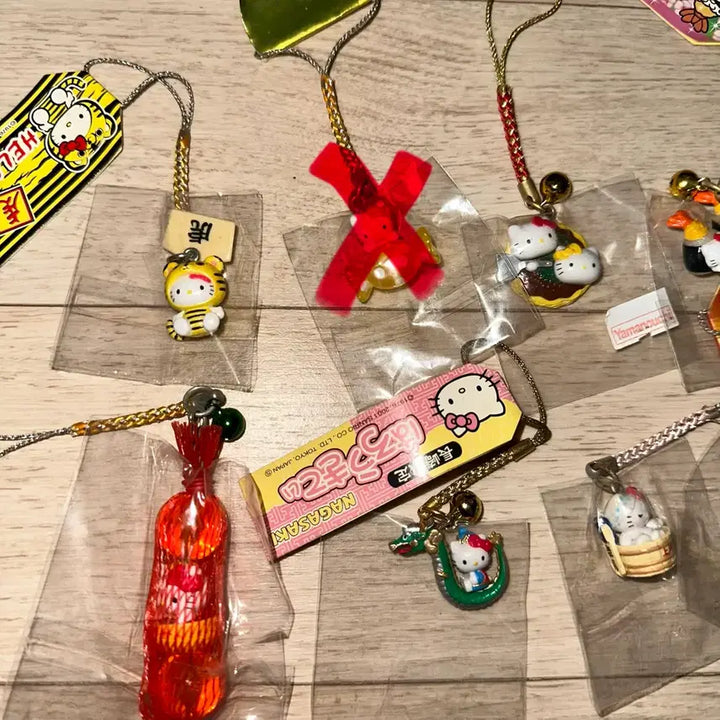 [BUNJANG] Hello Kitty Strap Bundle Set (19 Types) / 키티스트랩 19종 일괄 (개별가능제시)