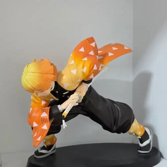 [BUNJANG] Demon Slayer Zenitsu Figure / 8/20까지ㅜ)) 귀멸의 칼날 젠이츠 피규어
