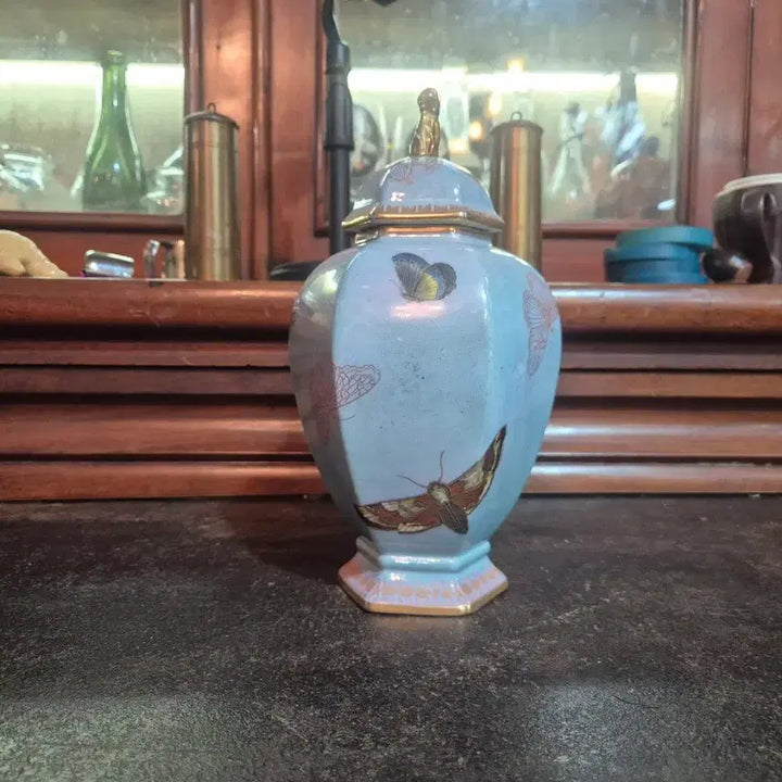 [BUNJANG] Carlton Ware Stoke-on-Trent Butterfly Motif Vase / 영국 스토크온트렌트(Stoke-on-Trent) 칼튼 웨어