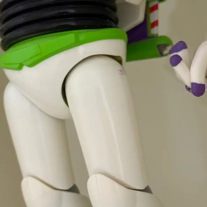 [BUNJANG] Disney Store Toy Story Buzz Lightyear "Andy" Figure / 디즈니스토어 토이스토리 버즈라이트이어 발바닥 앤디