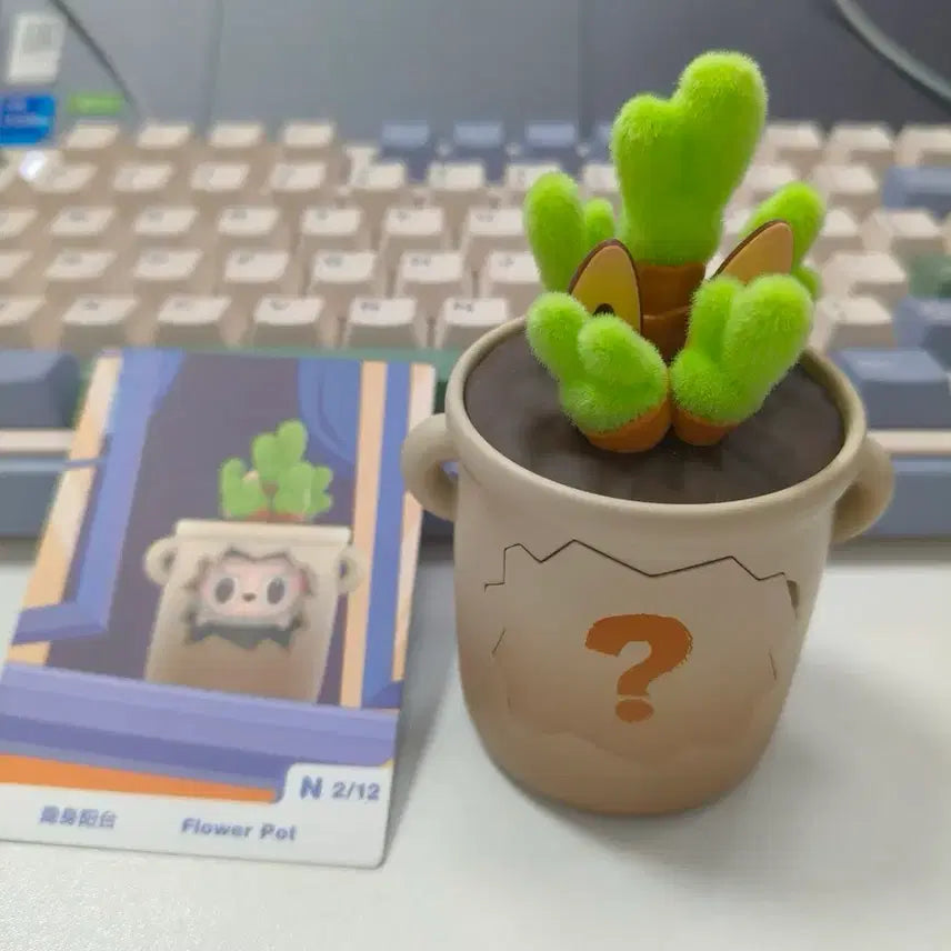 [BUNJANG] Pop Mart Labubu "Awkward Operation" Series Planter / 팝마트 라부부 어설픈작전 시리즈 화분