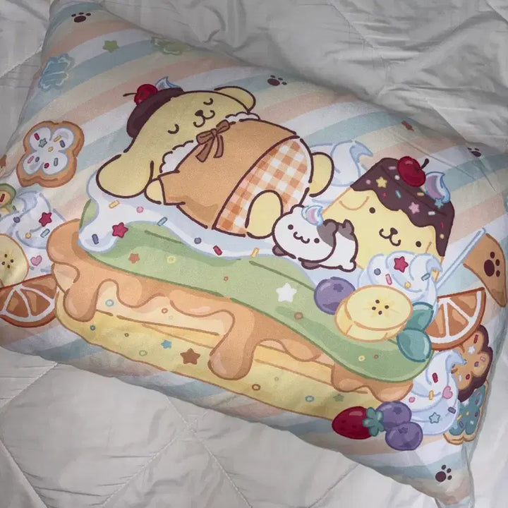 [BUNJANG] Sanrio Pompompurin Sweet Party Pillow / 폼폼푸린 스위트파티 베개