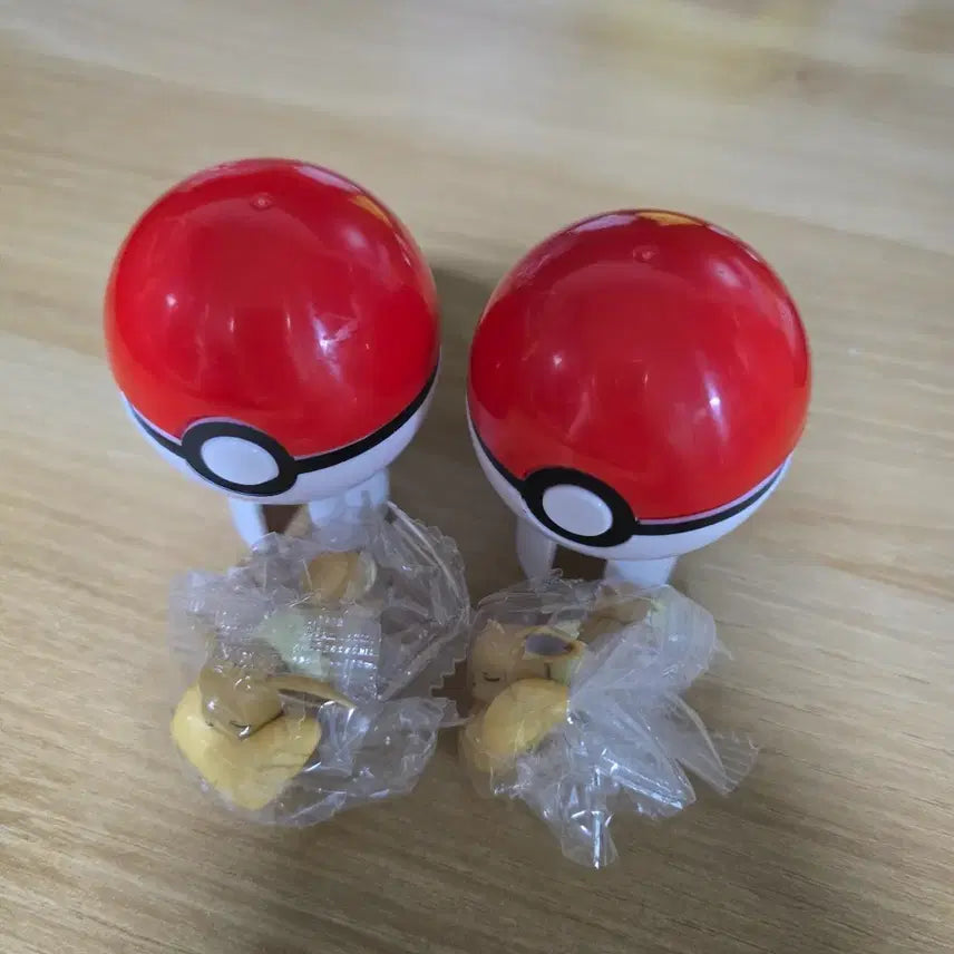 [BUNJANG] CU Pokémon Soda Eevee Figure Bundle (2 Sealed) / CU 포켓몬 음료 소다 이브이 피규어 미개봉 2개 일괄 판매