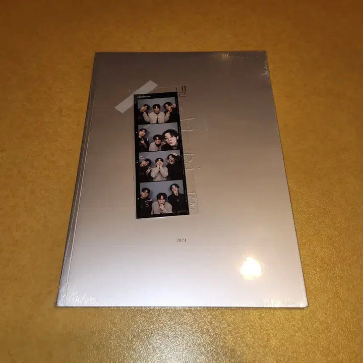 [BUNJANG] Nell 2024 Photobook (Sealed) / (미개봉)넬 NELL 24년 포토북