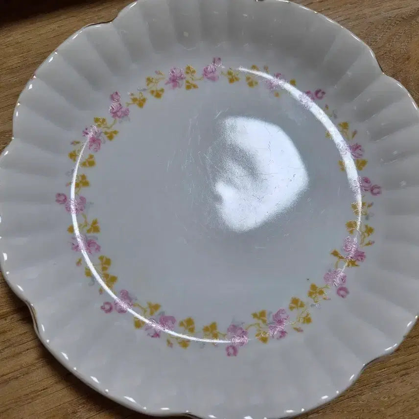 [BUNJANG] Vintage Haennamsa Plate (20cm) / 빈티지 행남사 접시(20cm)