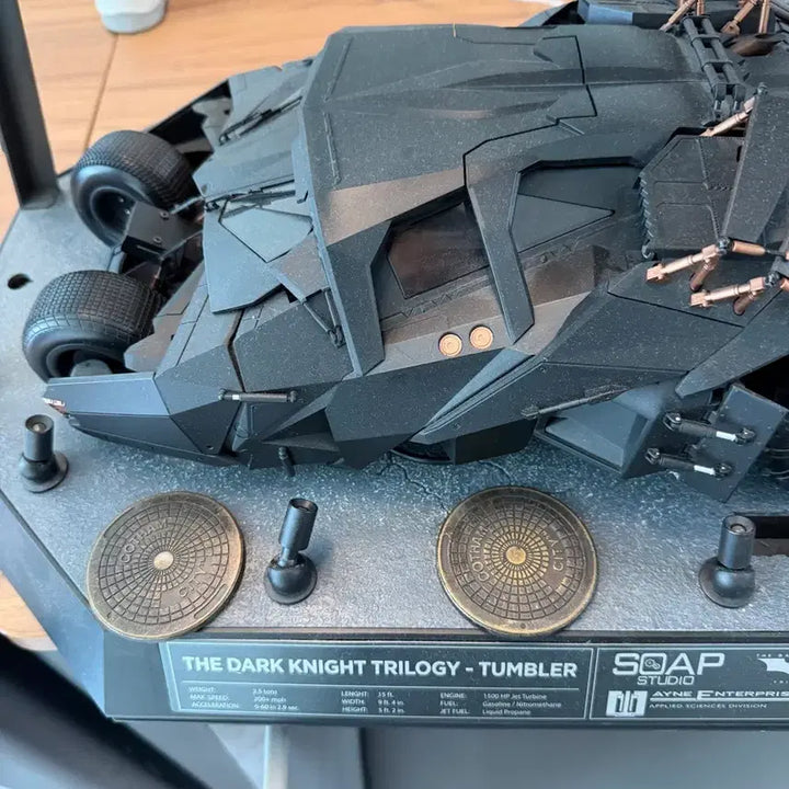 [BUNJANG] SOAP STUDIO Dark Knight Trilogy Tumbler Diorama Model / SOAP STUDIO 다크나이트 트릴로지 텀블러