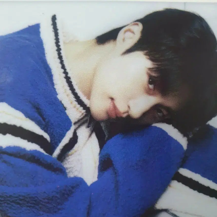 [BUNJANG] Byeon Woo Seok Blue Cardigan Photocard / 변우석 블루 가디건 포토카드