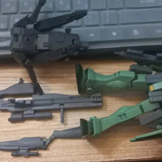 [BUNJANG] HG Build Series Jim Sniper K9 &amp; Shin Burning Gundam (Pre-Assembled) / =가조립= HG빌드 시리즈 짐 스나이퍼 K9,신 버닝건담