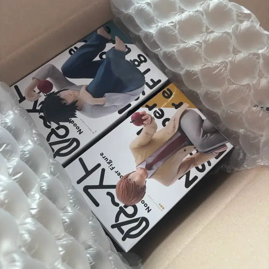 [BUNJANG] Death Note L &amp; Light Noodle Stopper Figures (Sealed) / 데스노트 엘, 라이토 누들 스토퍼