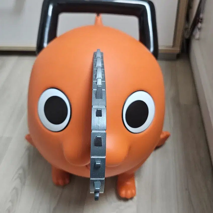 [BUNJANG] Chainsaw Man Pochita 1/1 Scale Large Figure / 체인소맨 페넥스 포치타 1/1 스케일 대형 피규어(정품)