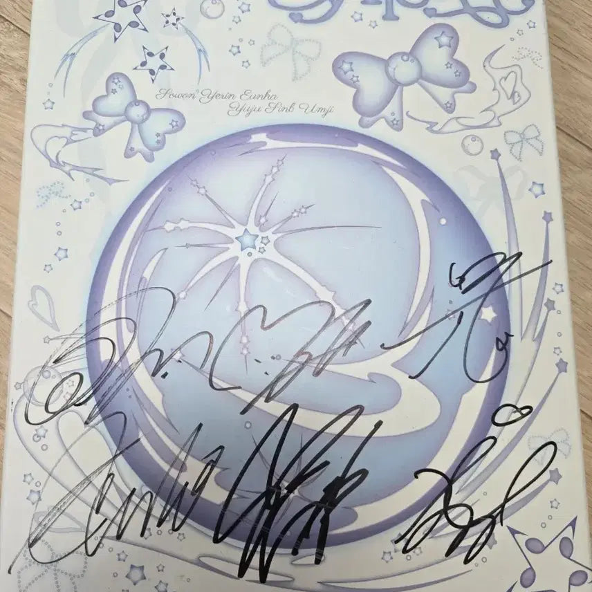 [BUNJANG] GFRIEND 10th Anniversary Signed Album / 여자친구 10주년 기념 싸인 앨범