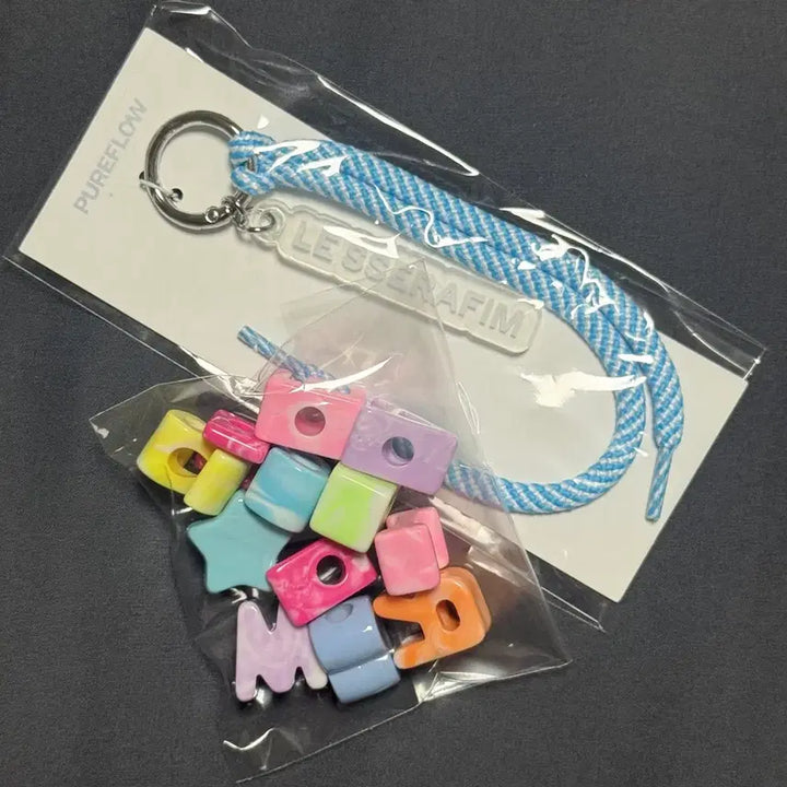 [BUNJANG] LE SSERAFIM Weverse Exclusive Keychain (New) / 르세라핌 위버스 한정 키링 (새상품)