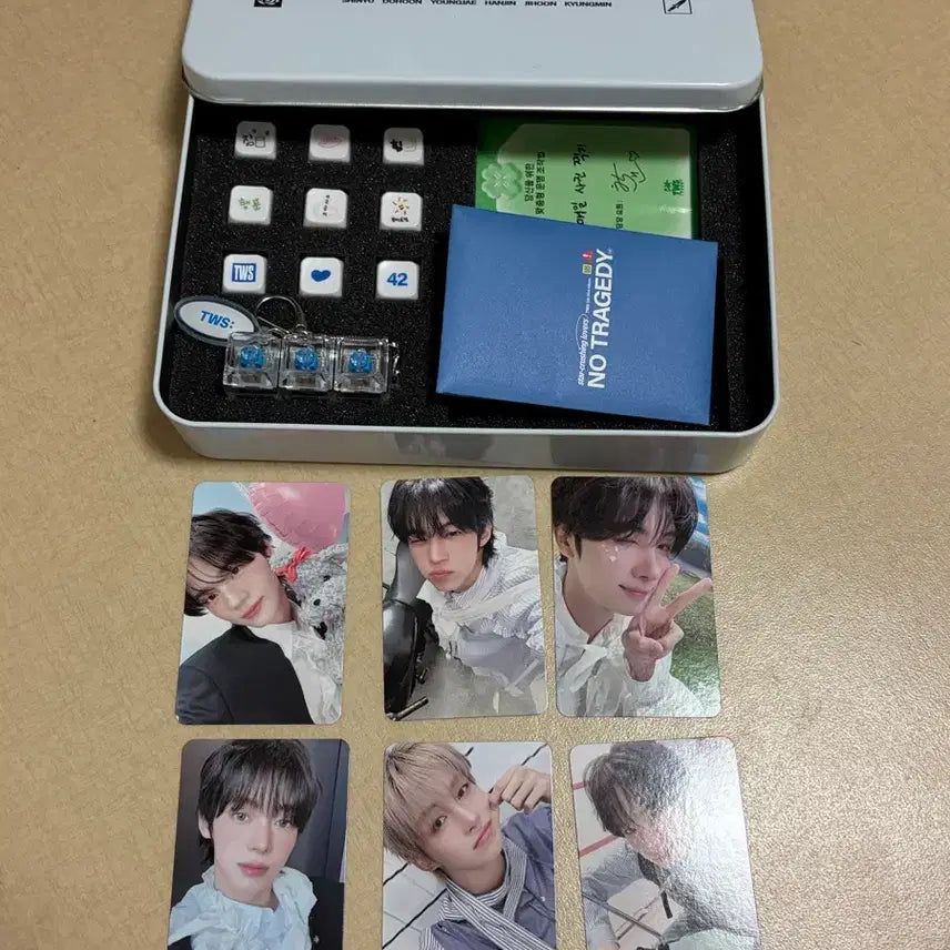 [BUNJANG] TWS NO TRAGEDY Showcase Keycap &amp; Photocard Set / 투어스 NO TRAGEDY 쇼케 역조공 양도 (포카 6명 전원, 키캡)