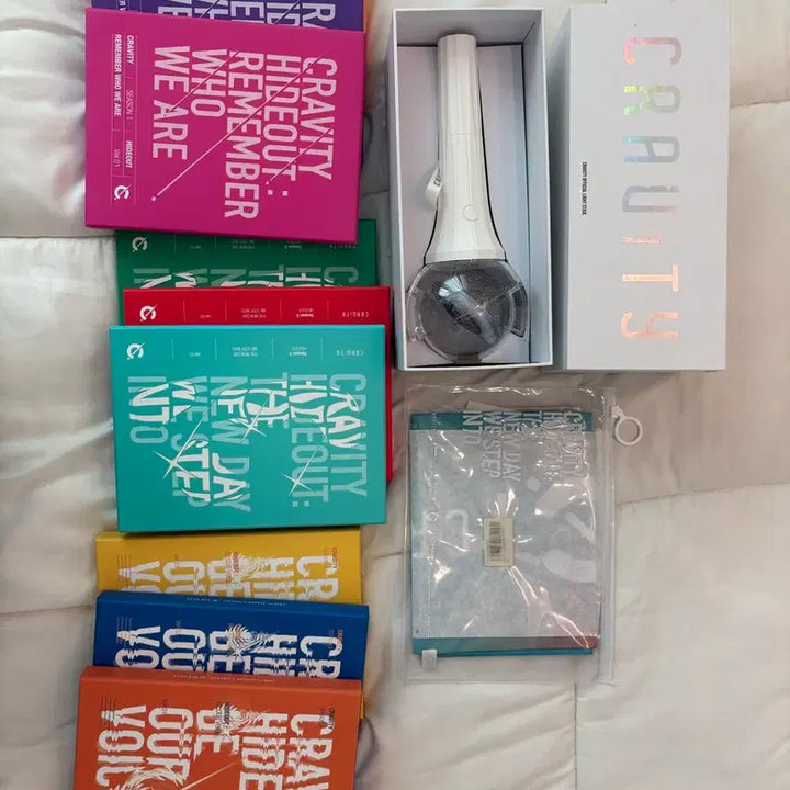 [BUNJANG] CRAVITY Debut Album, Lightstick, Poster Bundle / 크래비티 데뷔 앨범&amp;응원봉&amp;포스터