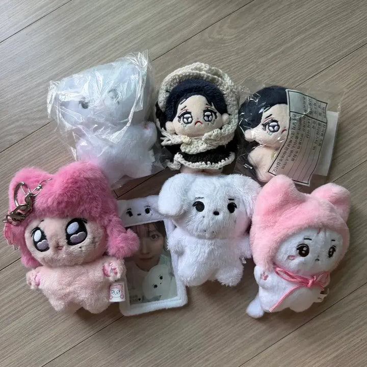 [BUNJANG] IU Unsealed &amp; Sealed Fan-Made Plush Dolls Bundle Set / 아이유 비공굿 인형들 미개봉 특전포함
