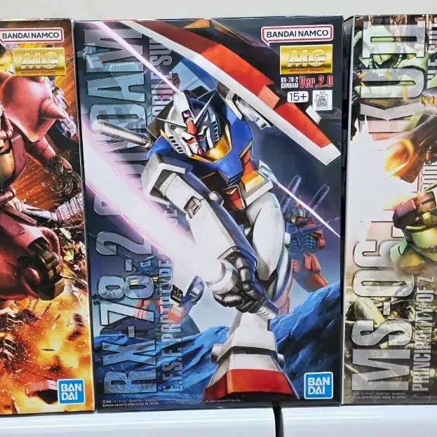 [BUNJANG] Bandai Master Grade RX-78-2 Gundam Ver. 2.0 &amp; Zaku II Char&
