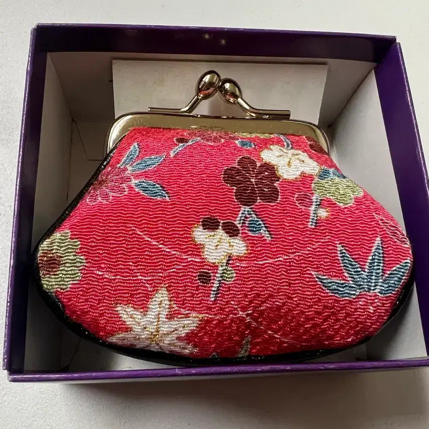 [BUNJANG] Chirimen Crepe Floral Gamaguchi Coin Purse / [새상품] 일본 치리멘 꽃무늬 가마구치 동전지갑