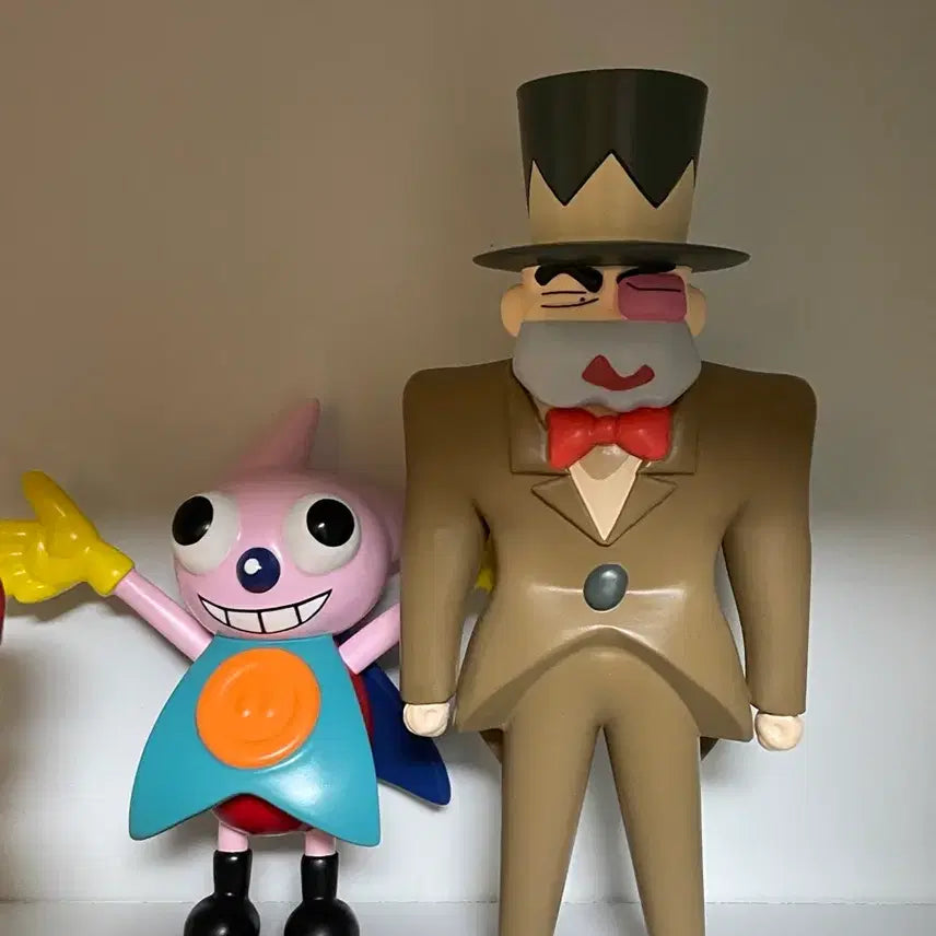 [BUNJANG] Crayon Shin-chan "The Storm Called the Jungle" Hender &amp; Mad Figure Set / 짱구는 못말려 핸더랜드 핸더&amp;매드 피규어 세트