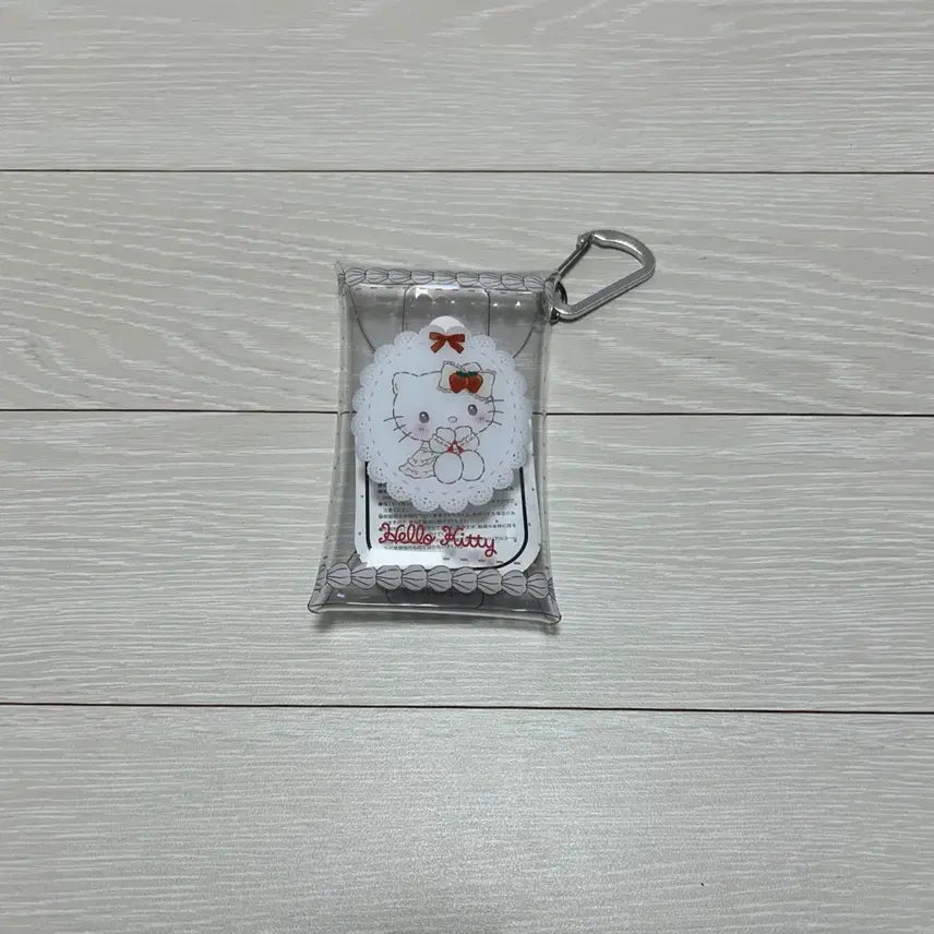 [BUNJANG] Sanrio Sweet Cake Series Hello Kitty PVC Carabiner Pouch / 산리오 스위트케이크 시리즈 헬로키티 pvc 카라비너 파우치