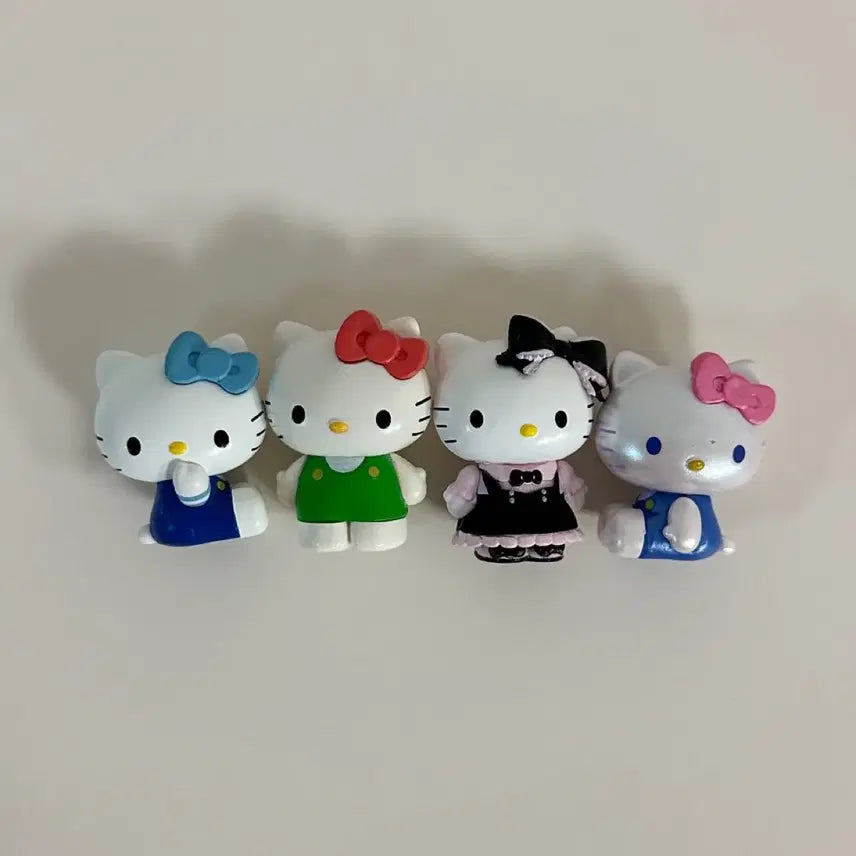 [BUNJANG] Hello Kitty Surprise Mix Set (B-Grade, 4 pieces) / 키티 서프라이즈 믹스 B급 4개 세트