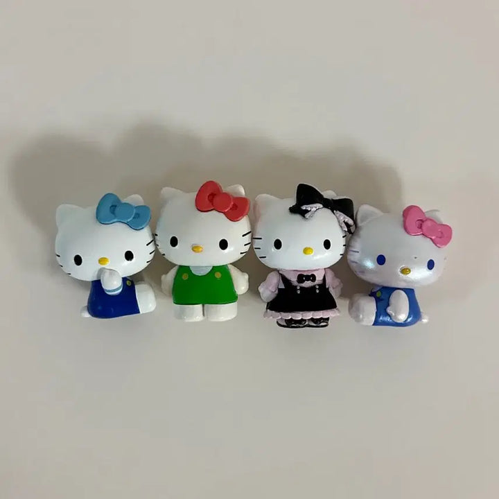 [BUNJANG] Hello Kitty Surprise Mix Set (B-Grade, 4 pieces) / 키티 서프라이즈 믹스 B급 4개 세트
