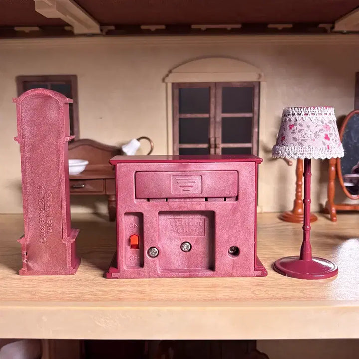 [BUNJANG] Sylvanian Families Old Wall Clock, Fireplace &amp; Stand Bundle Set / 실바니안 올드 벽시계 벽난로 스텐드 일괄