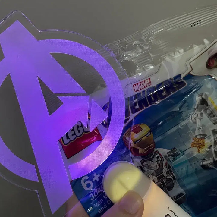 [BUNJANG] Avengers: Endgame Event Glowstick and Lego Bundle / 마블 어벤져스 엔드게임 이벤트 굿즈 일괄 판매