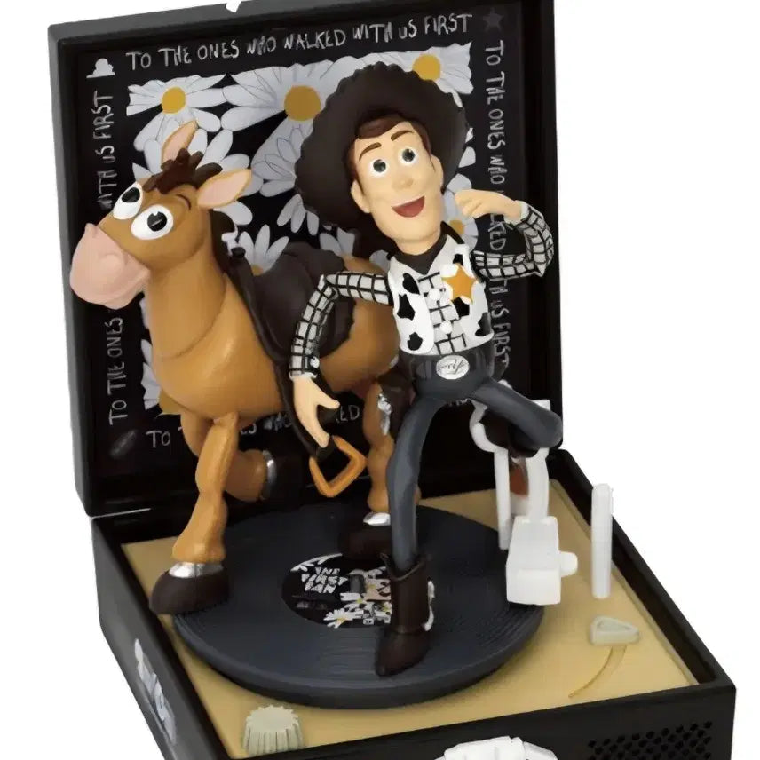 [BUNJANG] Fragment Design x Toy Story x Peaceminusone Figure Record Player / 한정판 피스마이너스원 x 토이 스토리 피규어 레코드 플레아어 택포