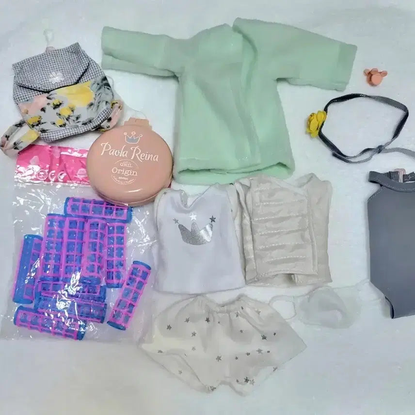 [BUNJANG] Paola Reina Doll Clothes and Accessories Set / 파올라 레이나 인형 옷 액세서리 세트