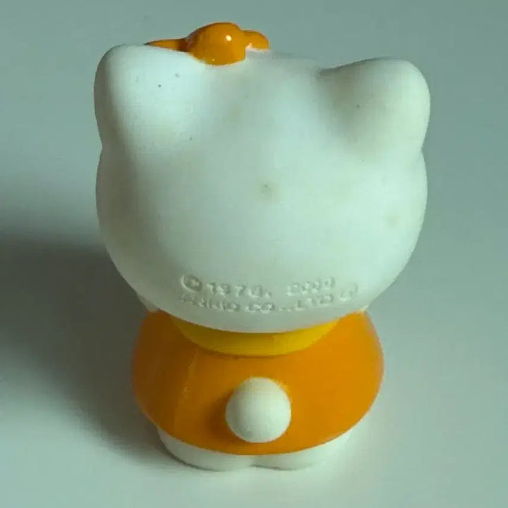 [BUNJANG] Classic Hello Kitty Fruit Series Mandarin Orange Figure / 고전 헬로키티 과일시리즈 귤