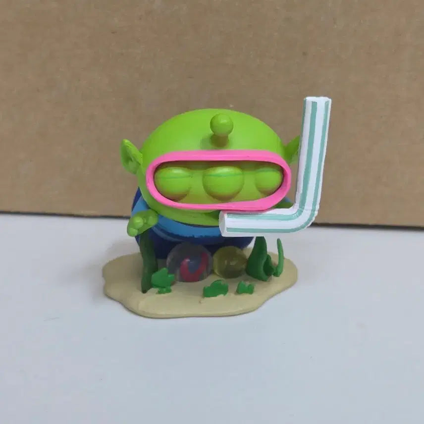 [BUNJANG] Toy Story Alien Diver Snorkeling Summer Swim Figure / 토이스토리 알린 잠수부 스노쿨링 여름 수영 피규어