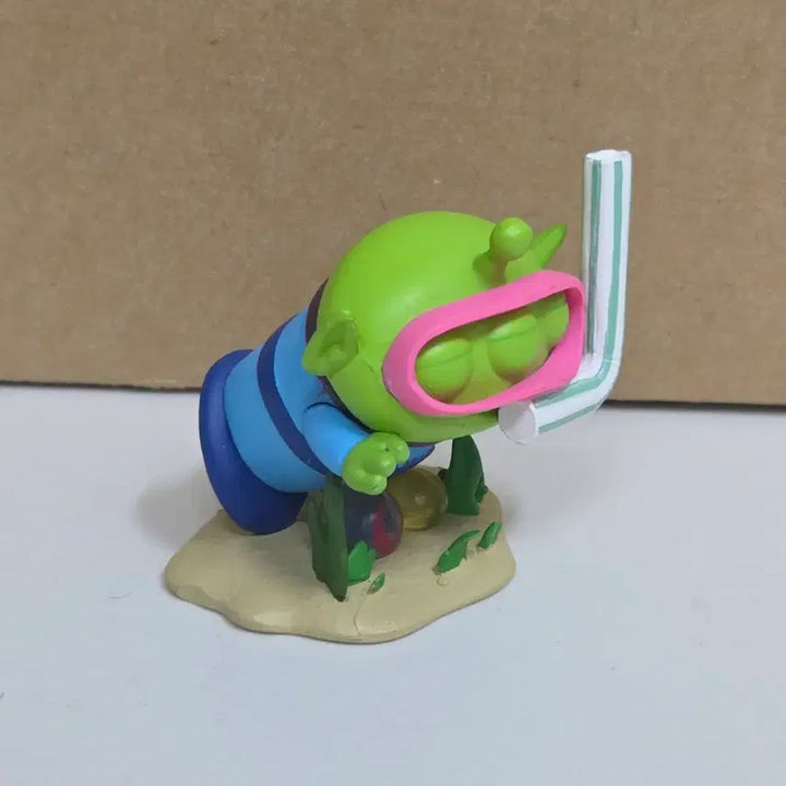 [BUNJANG] Toy Story Alien Diver Snorkeling Summer Swim Figure / 토이스토리 알린 잠수부 스노쿨링 여름 수영 피규어