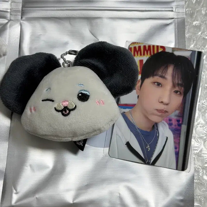 [BUNJANG] XDINARY HEROES Secret Face Keyring Ham-il + Gun-il Photocard Bundle Set / 엑디즈 페이스키링 햄일+4만포카 건일 일괄