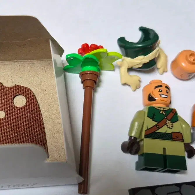 [BUNJANG] Lego Dungeons &amp; Dragons Halfling Druid &amp; Aarakocra Patrol Minifigure Bundle Set / 레고 던드 미피 드루이드 &amp; 아라코크라 일괄