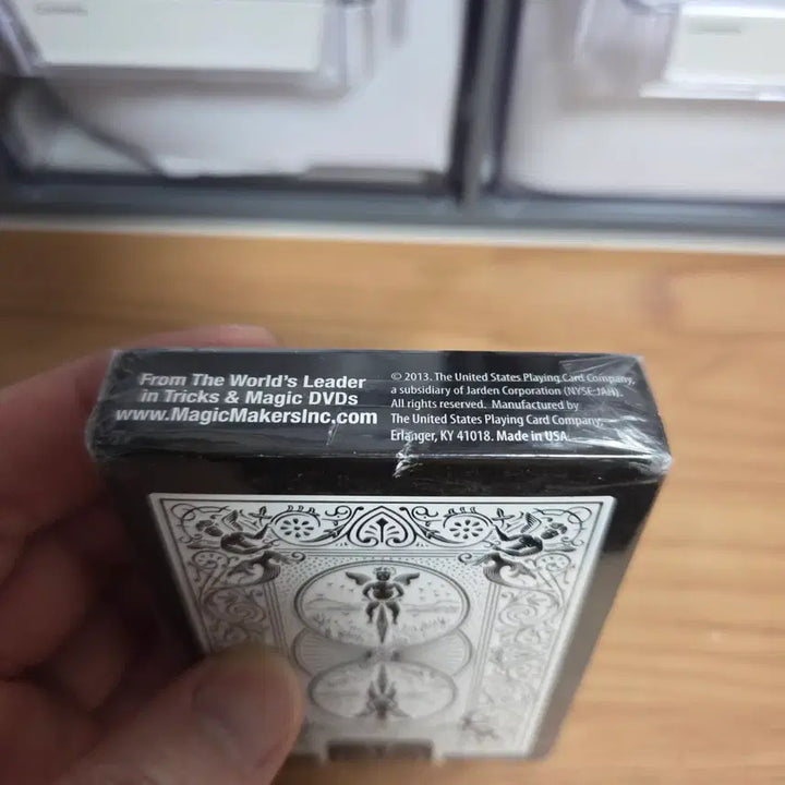 [BUNJANG] Bicycle Reverse Black Deck Playing Cards (Sealed) / 마술 플레잉 카드 바이시클 리버스백 블랙 미개봉