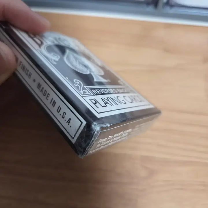 [BUNJANG] Bicycle Reverse Black Deck Playing Cards (Sealed) / 마술 플레잉 카드 바이시클 리버스백 블랙 미개봉