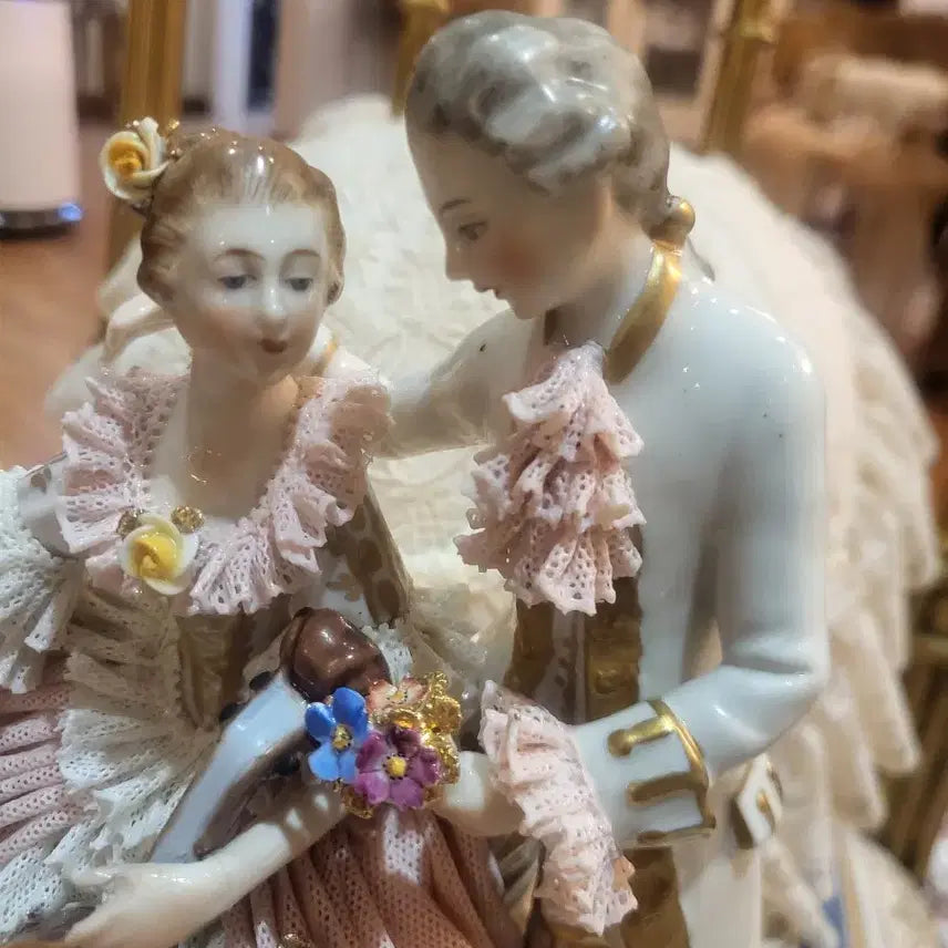 [BUNJANG] Dresden Porcelain Couple Figurine with Cello / 드레스덴  커플 피겨린