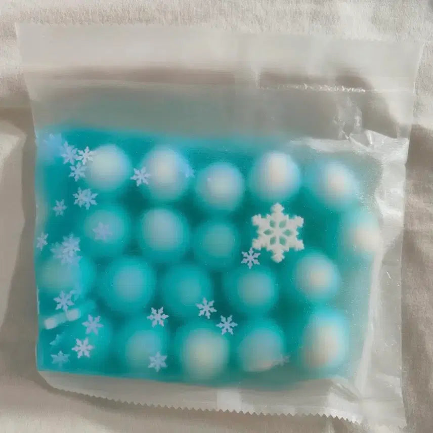 [BUNJANG] Snowflake Pattern Squishy Pouch / 왁뿌볼 파우치  스트레스백 말랑이 슬랑이