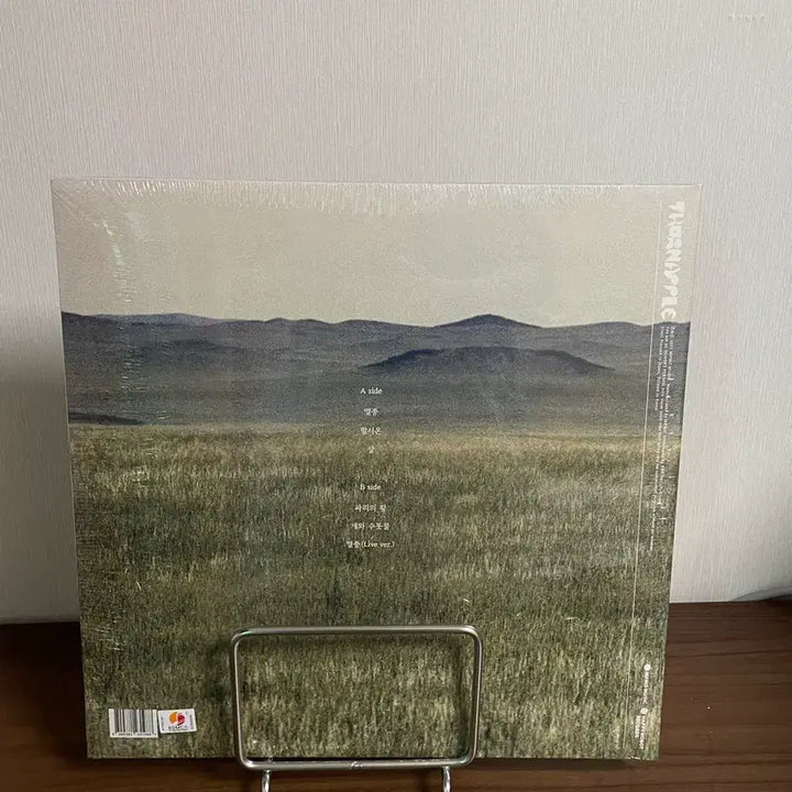 [BUNJANG] 2nd Mini Album "Animal" (Sealed) Black &amp; White Slogan LP / (미개봉)쏜애플 동물 LP / 검흰 슬로건