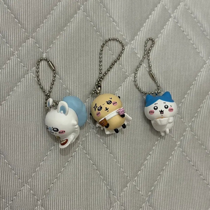 [BUNJANG] Chiikawa Tabemono Ippai Mascot Vol. 3 Momonga, Hachiware, Rakko / 치이카와 타베모노 잇파이 마스코트 3탄 모몽가 하치와레 랏코