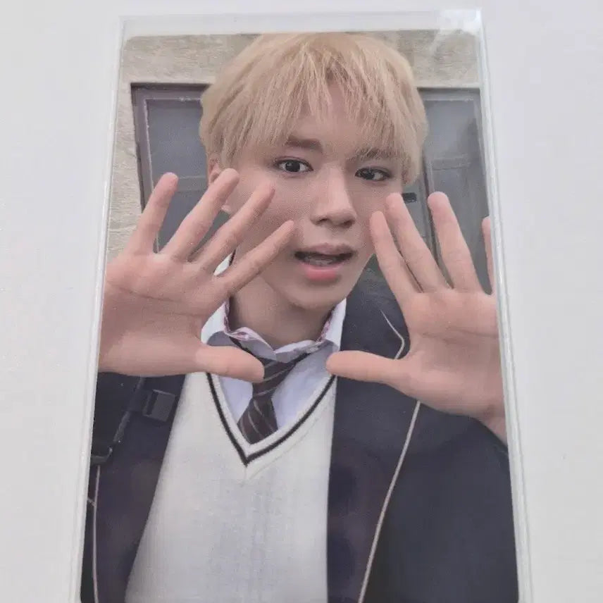 [BUNJANG] TREASURE Haruto No School Tomorrow Aldy One Alphadrive One Photocard / 준서 트레카 no school tomorrow 알디원 알파드라이브원