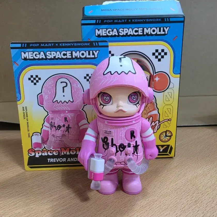 [BUNJANG] Pop Mart Mega Space Molly 100% Trevor Andrew Figure / 팝마트 메가 스페이스 몰리 100% 시리즈(트레버앤드류)