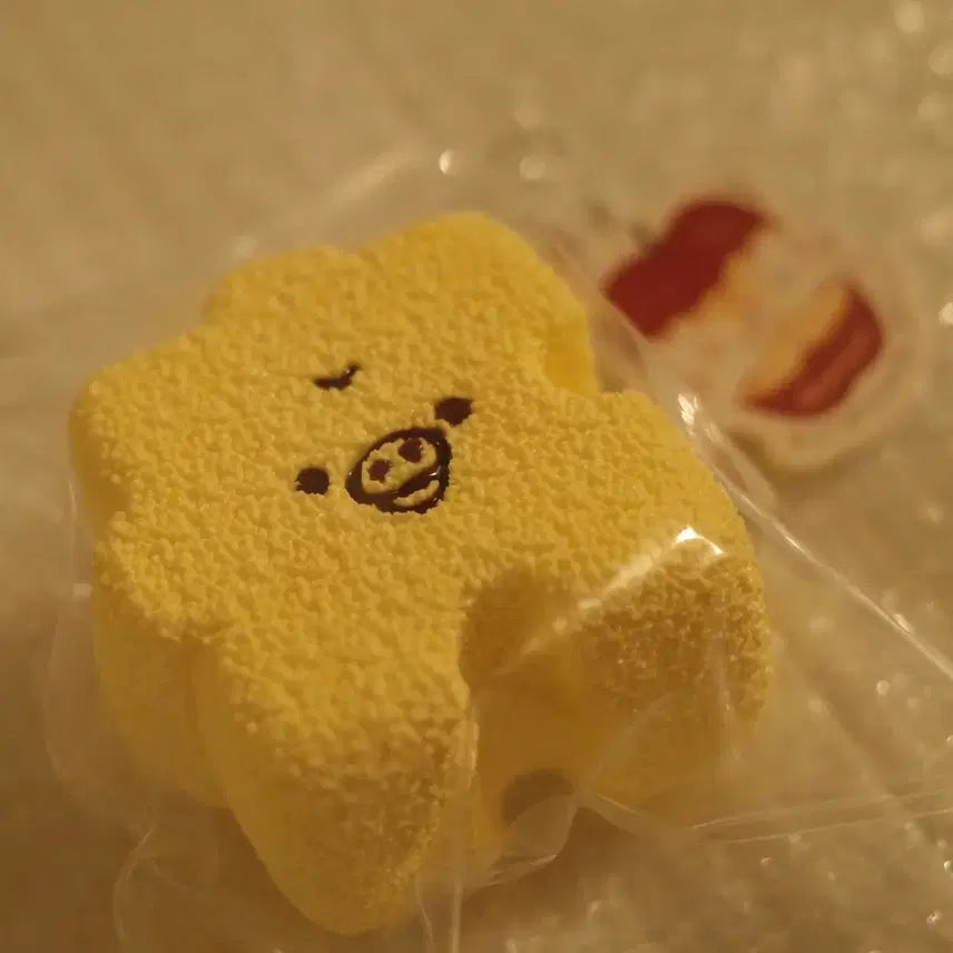 [BUNJANG] Showing Rilakkuma Kiiroitori Banana Mousse Squishy Toy / Showing 쇼잉 리락쿠마 키이로이토이 바나나 무스 말랑이 샤오홍슈