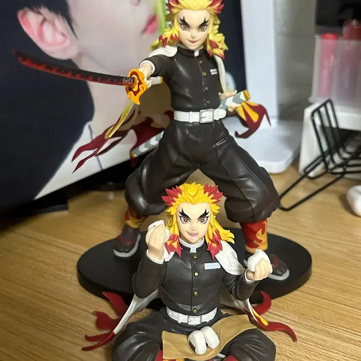 [BUNJANG] Kyojuro Rengoku Figure Bundle / 귀멸의 칼날 렌고쿠 쿄쥬로 피규어 일괄 팝니다!(하자많음)