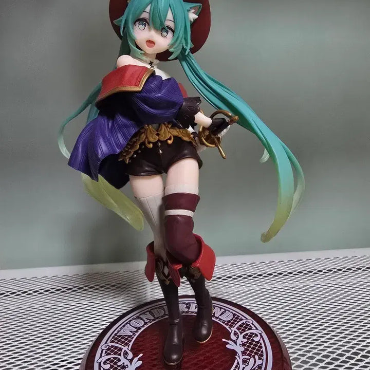 [BUNJANG] Taito Puss in Boots Miku Figure / 타이토 장화신은고양이 미쿠 피규어