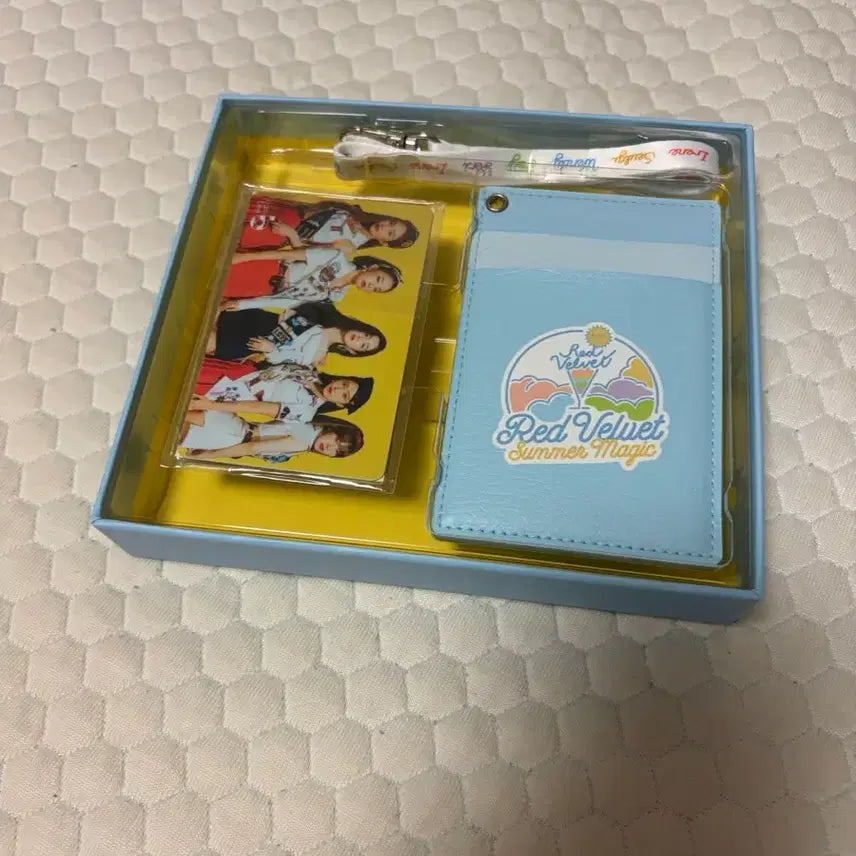 [BUNJANG] Red Velvet Power Up Limited Edition Card Wallet Package / 레드벨벳 파워업 한정판 카드지갑 패키지 양도합니다