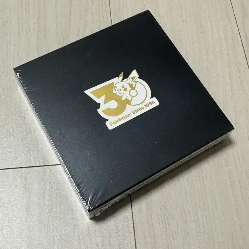 [BUNJANG] Pokemon 30th Anniversary July Badge (Sealed) / 포켓몬 30주년 7월 뱃지 미개봉 새상품