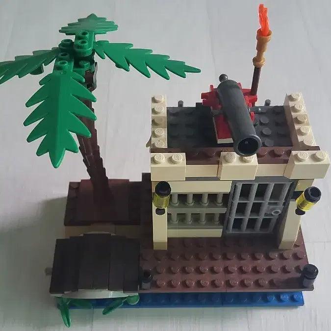 [BUNJANG] LEGO Pirates Boat Minifigure Set with Color Deterioration on Some Figures&