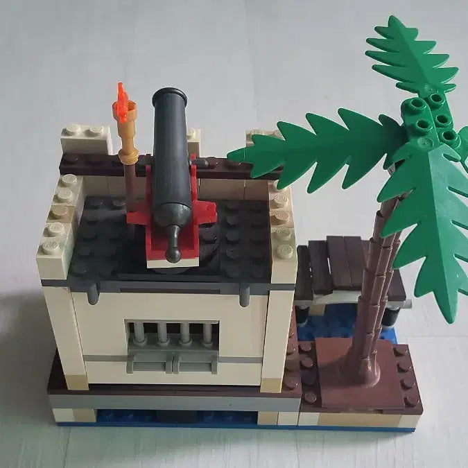 [BUNJANG] LEGO Pirates Boat Minifigure Set with Color Deterioration on Some Figures&